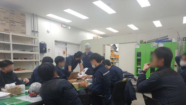 팀 작업, 전화·카톡 지시는 일상…’인력파견업체’ 같은 화력발전소 하청