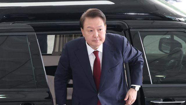 [단독]내란특검, 비화폰 통화 前대통령실 비서관 줄소환 통보