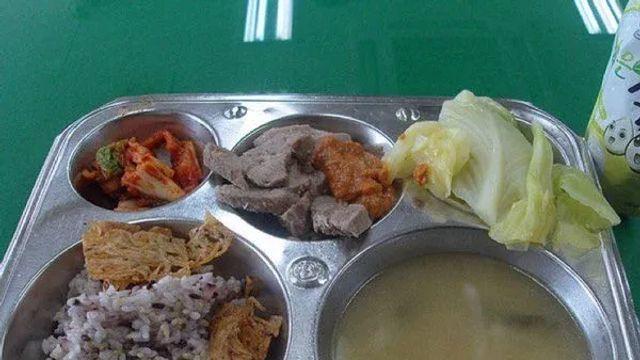 일본사람이 올린 한국, 중화국, 대만, 니폰 급식