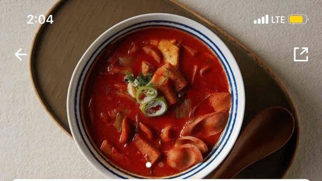 부대찌개가 아니고 소시지 부대나베 라는 사장