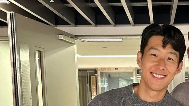 손흥민 평소에 쓰는 핸드폰