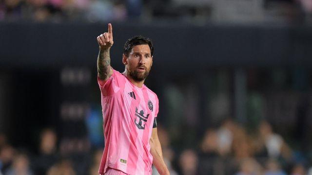 역시 '축구의 신'…메시, 5경기 연속 멀티골로 또 MLS 신기록