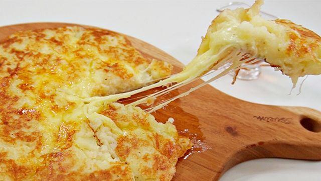 바삭한 감자 속에 치즈가 사르르~ 치즈품은감자 꼭 드셔보세요!