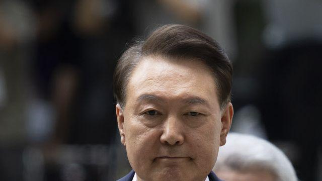 '조사 거부' 윤석열 전 대통령, 오늘은?…특검 강제구인 재시도