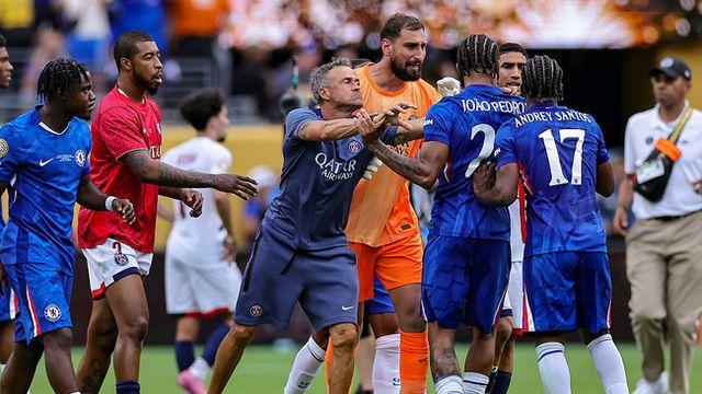 [CWC ISSUE] FIFA, ‘폭행 분풀이’ 엔리케 추태에 분노...“불쾌감 느껴, 벌금 가능성 높아”