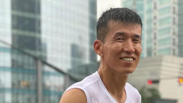 션, 광복절 맞아 81.5km 마라톤 도전 