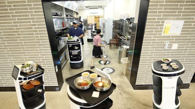 제주 관광사업체에 서빙·청소로봇 등 디지털 장비 지원