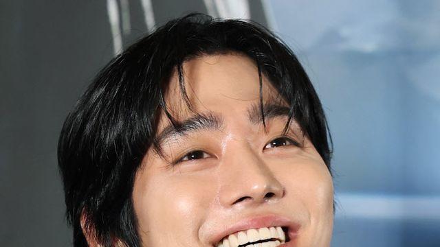 안효섭 