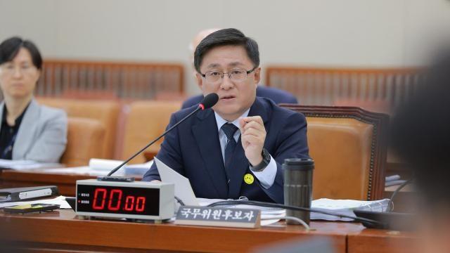 김성환 환경장관 후보자 “신규 댐 재검토…재생에너지·원전 믹스해야”