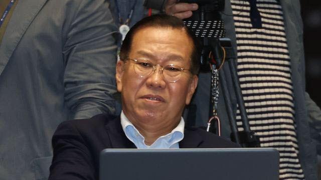 野 또 집안싸움 “한덕수 때문 160억 날려”...“고발” 맞대응