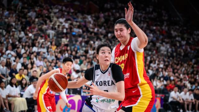 ‘2m20㎝’ 만리장성 앞 분전한 여자농구…FIBA 아시아컵 첫 패배