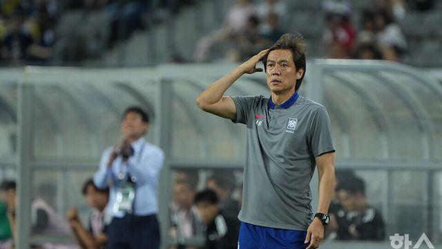 사상 최초 한일전 3연패에도… 홍명보 감독 “일본, 득점 장면 빼면 위협 없었다”