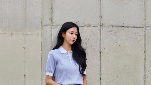 베스티 출신 송다혜, 블루 톤온톤 라운드 룩으로 '시선 강탈'