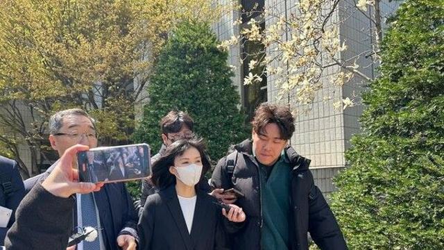'미공개정보 주식매입 의혹' LG家 장녀 부부 2차 공판…法 