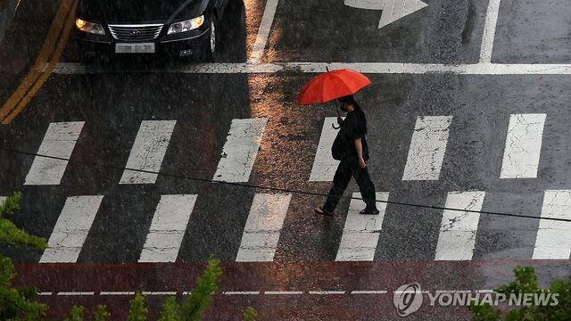 부산·울산·경남 흐리고 비…낮 최고 26∼29도