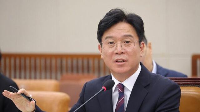 [청문회] 김영훈 “정년연장, 반드시 연내 진행…노란봉투법은 대화촉진·격차해소법”