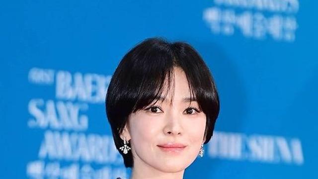 송혜교 재벌 인맥이 어때서…前 두산 회장부터 13살 차 수지까지 ‘편견 無’ 우정 [엑’s 이슈]