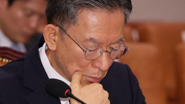 정성호, '국민의힘 해산 청구' 묻자…