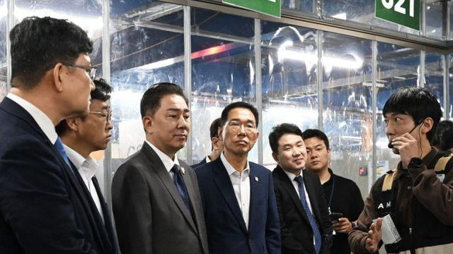 김병기 민주당 원내대표, 쿠팡로지스틱스서비스 서브허브 방문
