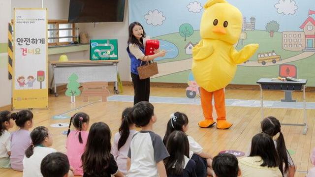 GM, ‘안전하게 건너요’ 캠페인 통해 기부금 7,000만 원 전달
