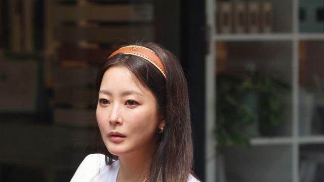 [RE스타] 김희선, ‘초인종 테토녀’ 됐다…’한끼합쇼’ MC 존재감 빛나