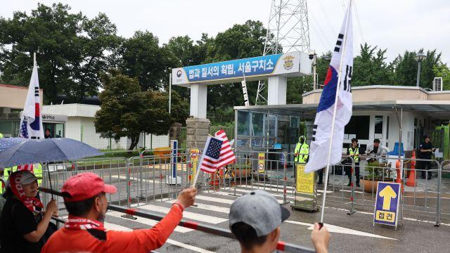 尹 구속적부심 18일 열린다…특검 조사 일시 중단