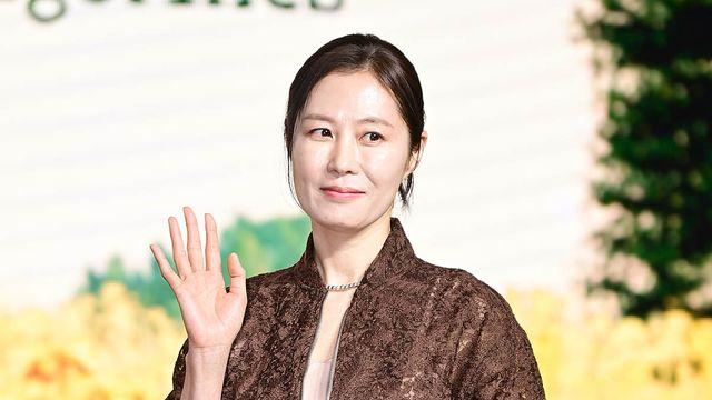 씨제스 떠난 문소리, 유본컴퍼니와 전속계약 [공식] 