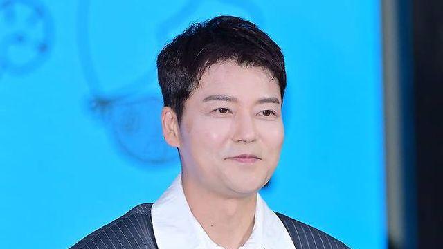 '공개연애 2번' 전현무, 결혼 시그널 왔나 