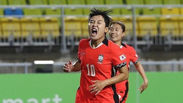 태극전사 못한 우승, 태극낭자가 해냈다! '지소연-장슬기 골' 신상우호, 대만전 2-0 완승…20년만에 동아시안컵 정상 [현장리뷰]