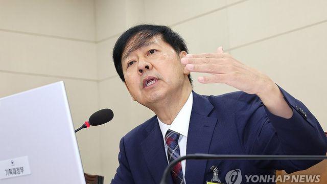 구윤철 