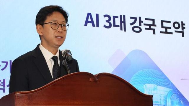 '李 정부 첫 임명' 배경훈 과기부 장관 임기 시작...대통령실, 강선우 논란에 