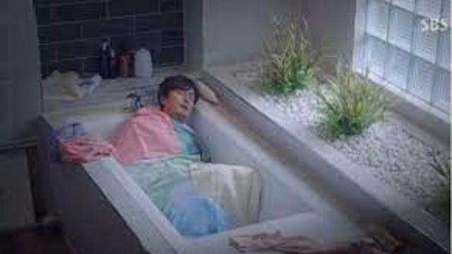 혼자 사는데 화장실에 갇힌 사람.