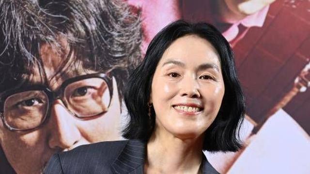 '살롱 드 홈즈' 감독 
