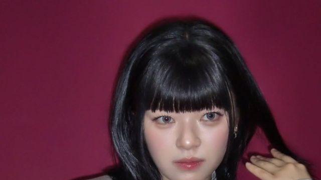 트와이스 정연, 넥타이 하나로 완성한 '젠더리스 스쿨룩'