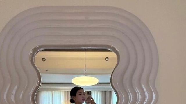 수지 발레복도 어울려…수수·화려 반전 매력 발산