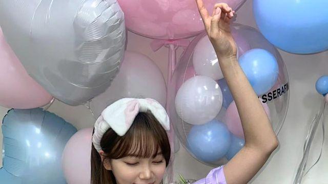 김채원, 라벤더 파자마에 리본 헤어밴드 '툭' 얹었을 뿐인데…홈파티 주인공 예약