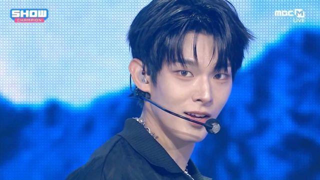 아홉, '쇼챔' 무대 찢었다…완벽 보컬+칼군무 '그곳에서 다시 만나기로 해'