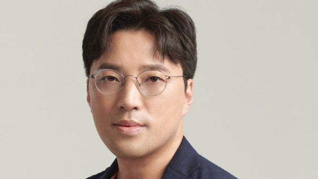 '살롱 드 홈즈' 감독 
