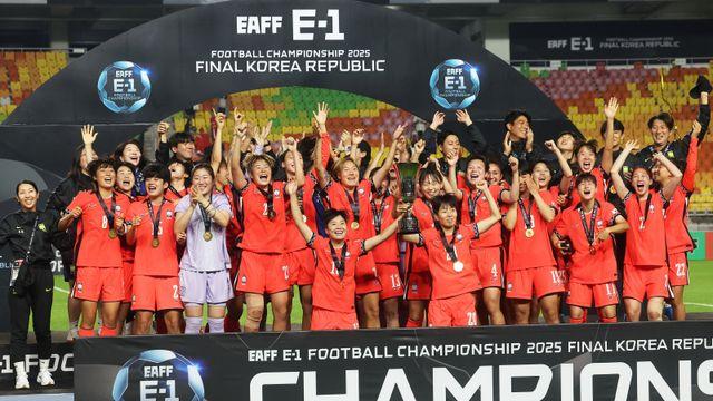 20년 만의 우승 ‘쾌거’에 “女 축구 열정이 결실 본 순간” 여자축구연맹 축전