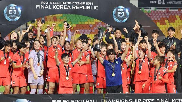 20년 만에 우승한 한국 여자축구, 원동력은 신구조화 속 빛난 베테랑 헌신