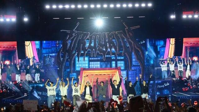 스트레이 키즈, 'dominATE' 프랑크푸르트 공연 성료…현지 최대 K팝 단콘