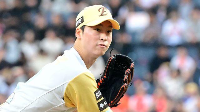 엄상백, 결국 '선발→불펜' 보직 변경 