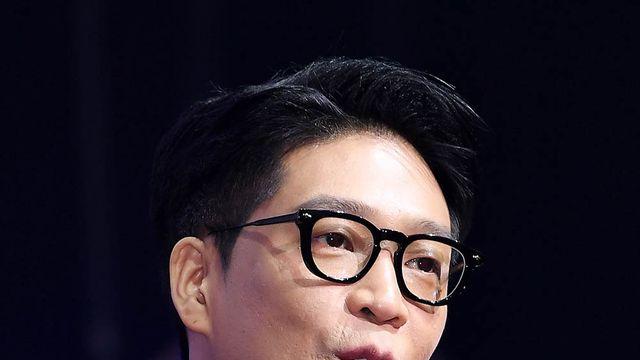 MC몽, 원헌드레드 수장 내려놓고 떠난다…