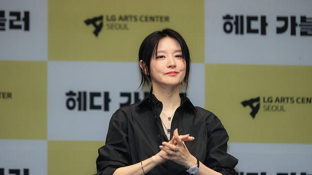 이영애·'김건희 연관설' 유튜버 2심 공방…법원, 조정 권고