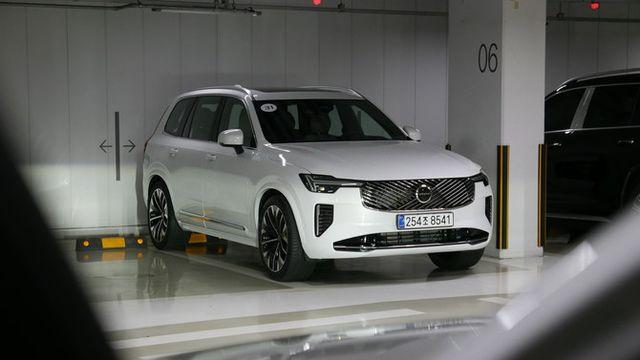 [시승기] 크지만 섬세한 '볼보 XC90' 가족을 위한 진짜 럭셔리