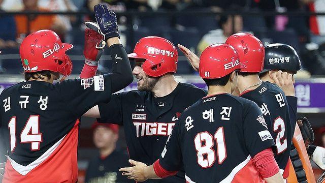 무시무시해진 KIA 타선…완전체 전력으로 대추격전