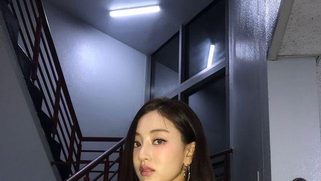 트와이스 지효, 허리가 더 가늘어 보이는 '착시 스타일링'의 비밀