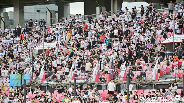 전국 곳곳 폭우 피해 심각한데 '물대포' 쏠 수 있나…KT, 18일 한화전 '워터 페스티벌' 전격 취소 결단