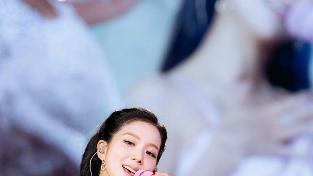 ‘디올 여신’ 지수, 블랙핑크 LA 공연서 빛난 ‘핑크 룩’