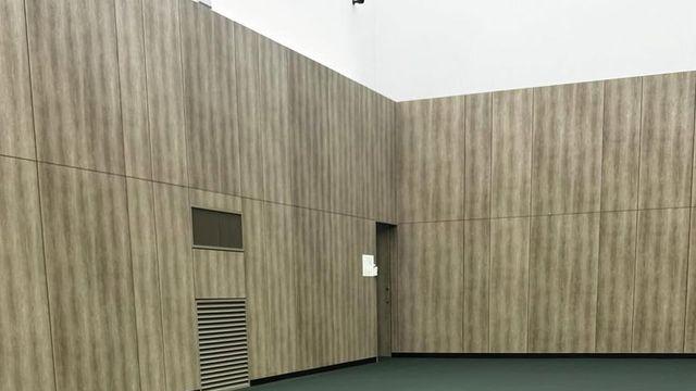 황보, 테니스 코트에서 완성한 스포티 시크룩